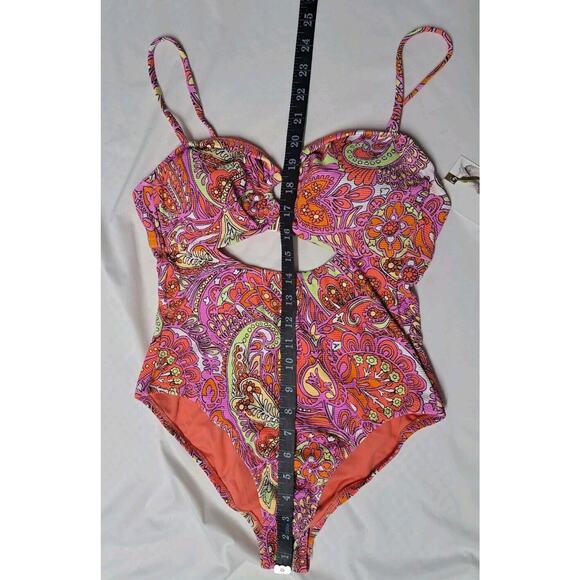 Jessica Simpson Flower Child O-Ring Cutout One-Piece Swimsuit Women's Swimsuit - Picture 8 of 14